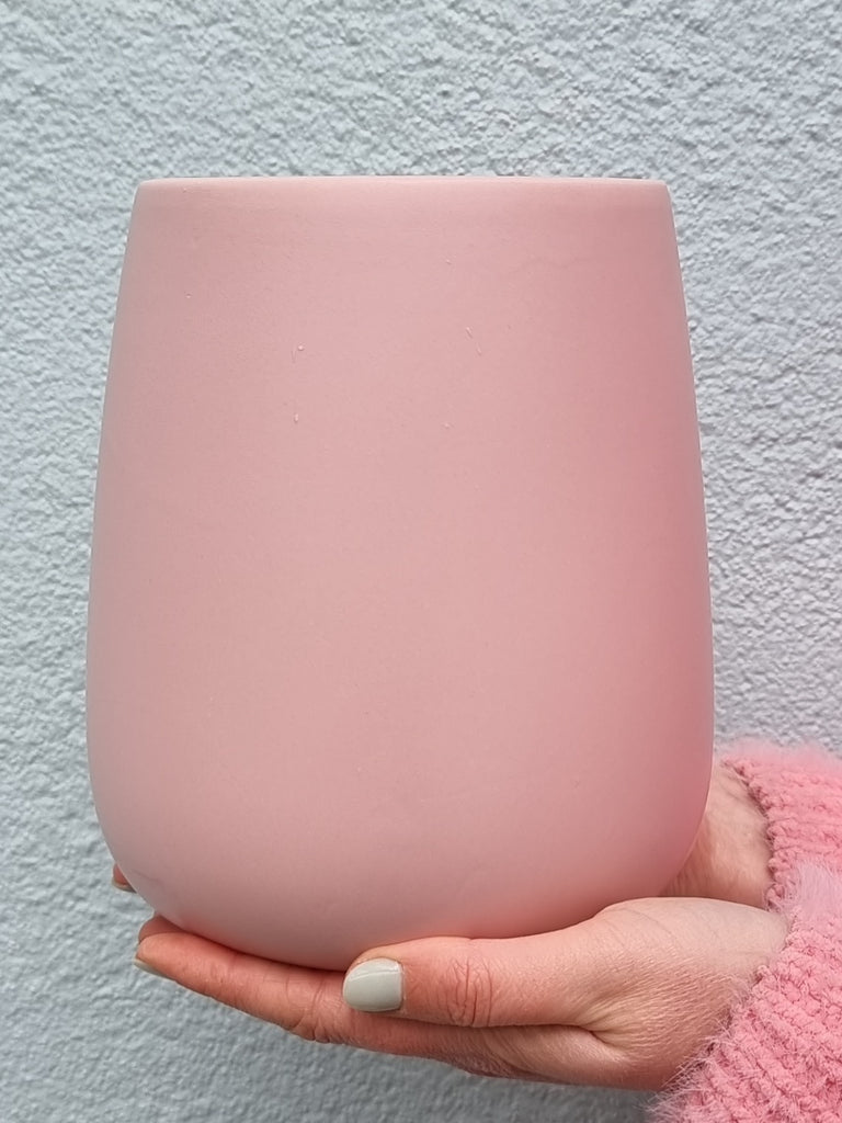 Pink A Boo, All our favourite pink and white market fresh, feminine blooms beautifully presented in a in pink, belly vase, to make a stunning statement. Kilbirnie Florist, Lyall Bay Florist ,Wellington Florist , Flowers Wellington